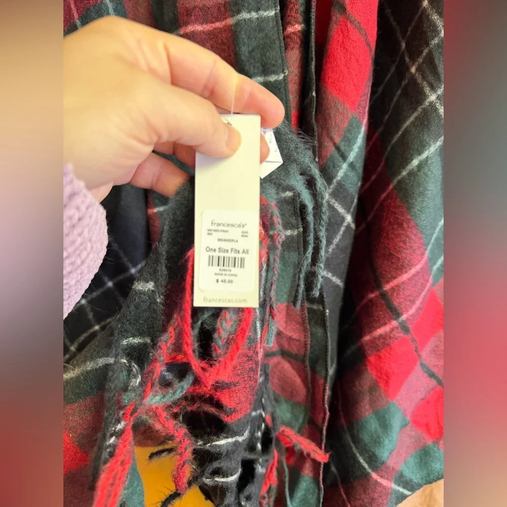 NWT Francesca's Collections Red, Green, and Black Plaid Shawl - Picture 2 of 3